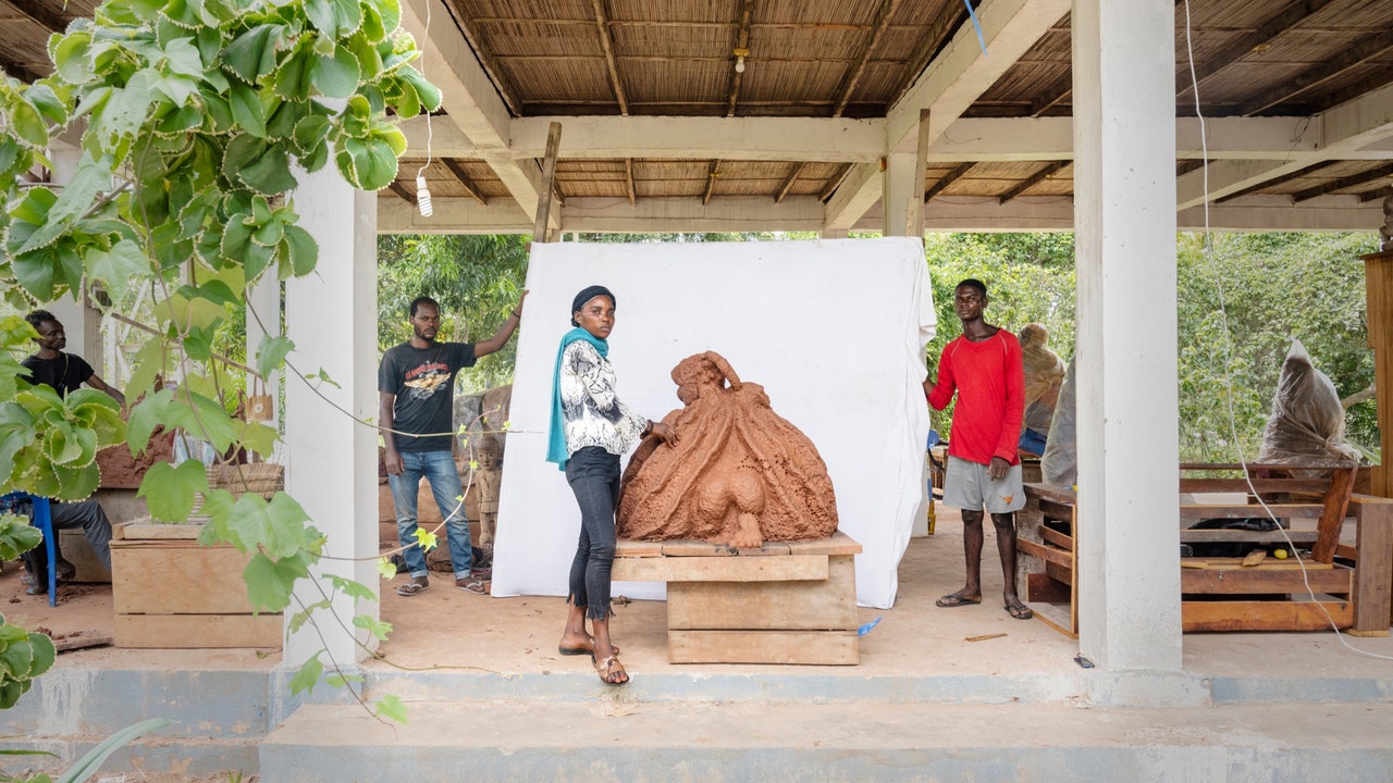 Can an Artists’ Collective in Africa Repair a Colonial Legacy? | The New Yorker