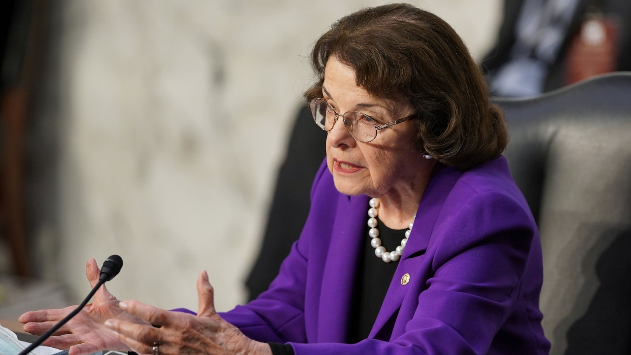 Dianne Feinstein’s Missteps Raise a Painful Age Question Among Senate Democrats | The New Yorker