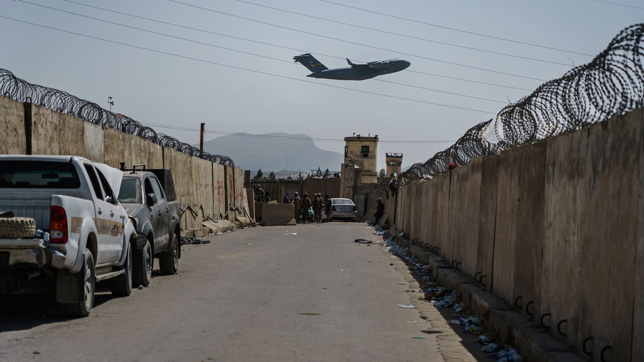 Biden’s Chaotic Withdrawal from Afghanistan Is Complete | The New Yorker