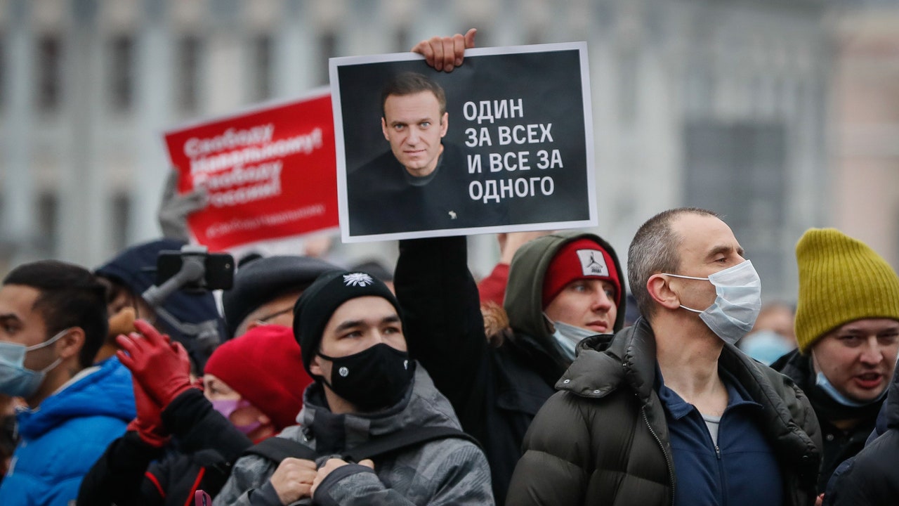 Navalny’s Long-Running Battle with Putin Enters a New Phase | The New Yorker